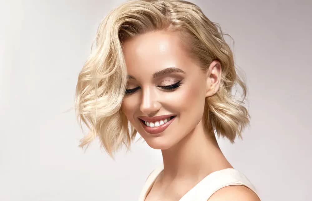 Jak wyszczuplić twarz fryzura - najlepsze cięcia dla pełnej twarzy