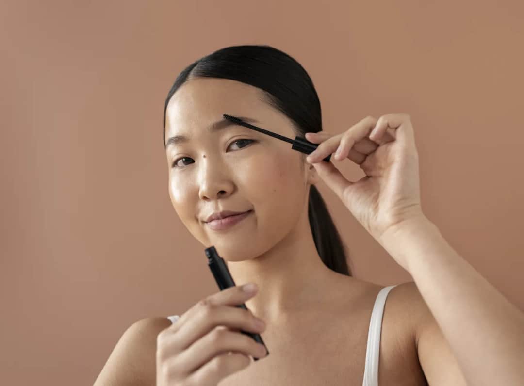 Sekrety koreańskiego liftingu rzęs. Dlaczego jest tak popularny?