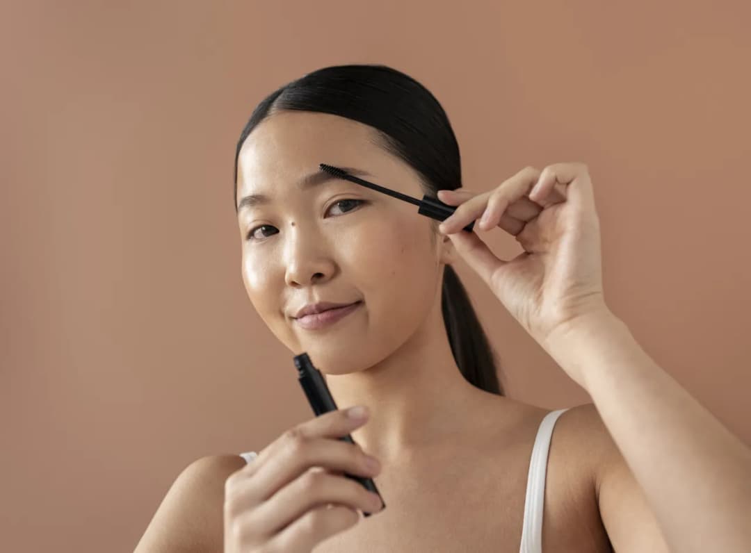 Sekrety koreańskiego liftingu rzęs. Dlaczego jest tak popularny?