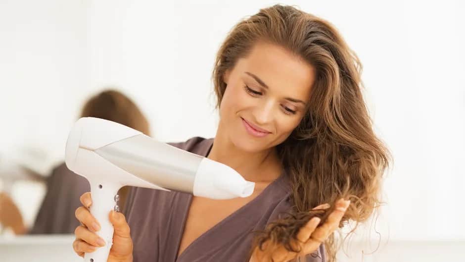 Jaka suszarka do włosów - wybierz najlepszy model dla swoich potrzeb