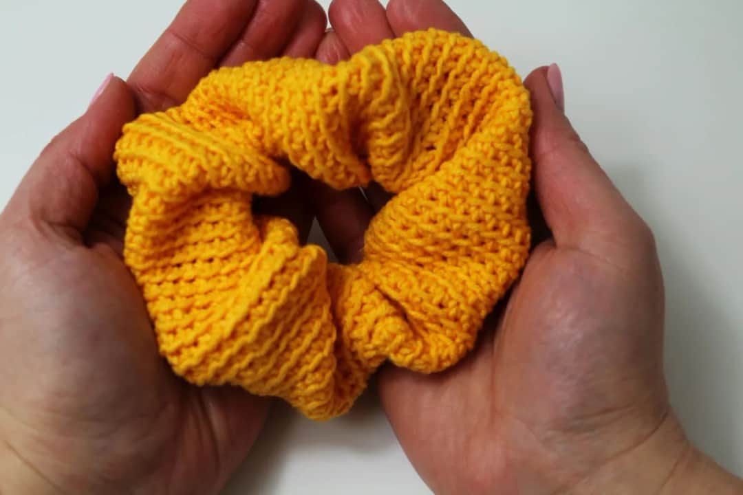 Jak zrobić gumkę do włosów na szydełku - łatwe kroki i porady